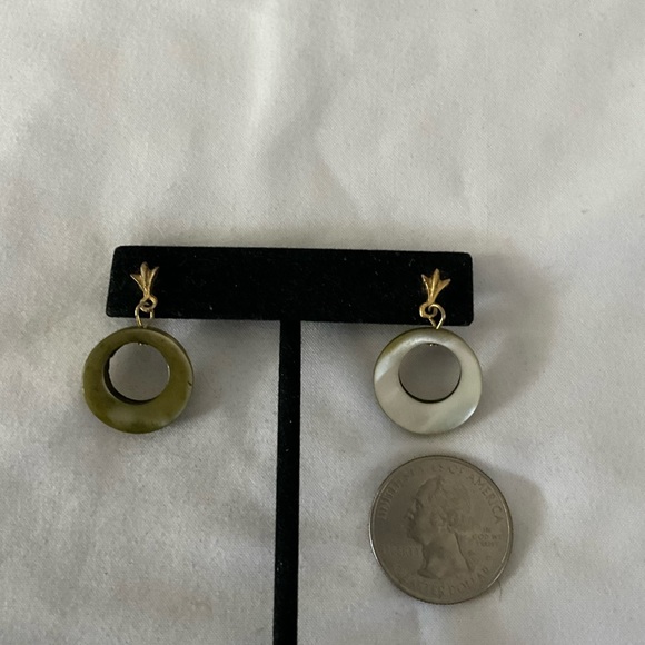 Abalone or shell earrings - Picture 5 of 8